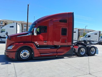 2027 Kenworth T680 in El Paso, TX — photo 2
