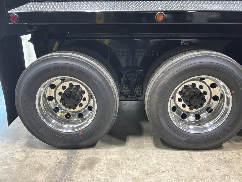 2027 Kenworth T880 in Fort Worth, TX — photo 4
