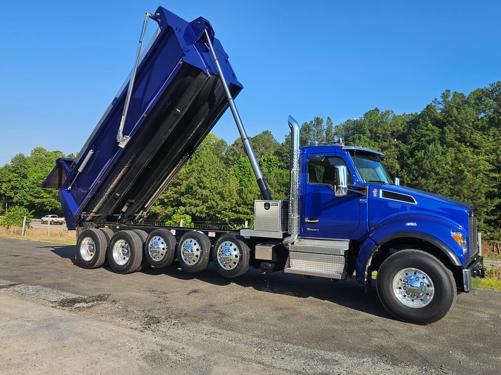 2027 Kenworth T880 in Durham, NC — photo 7