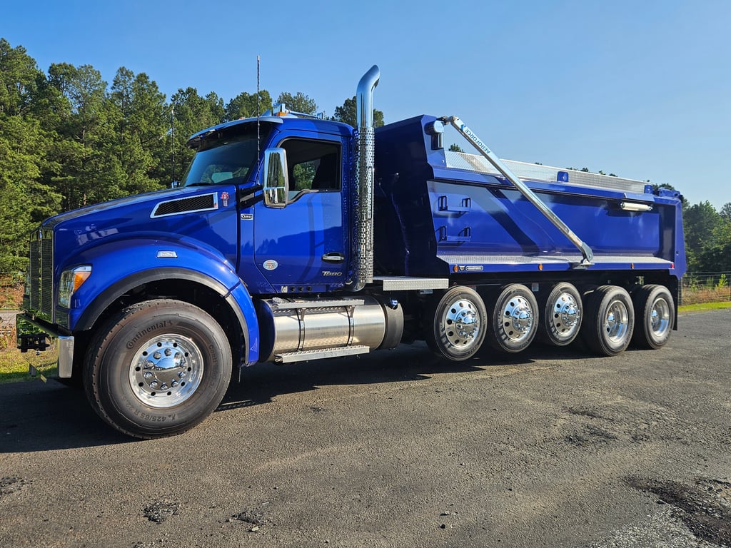 2027 Kenworth T880 in Durham, NC — photo 2
