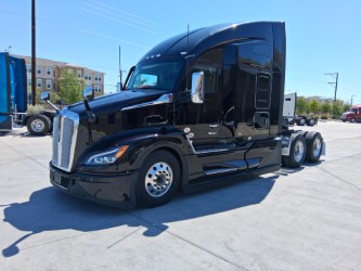 2027 Kenworth T680 in El Paso, TX — photo 2