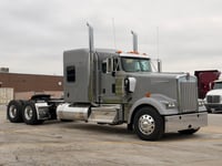 2027 Kenworth W900 in Kansas City, MO — photo 7