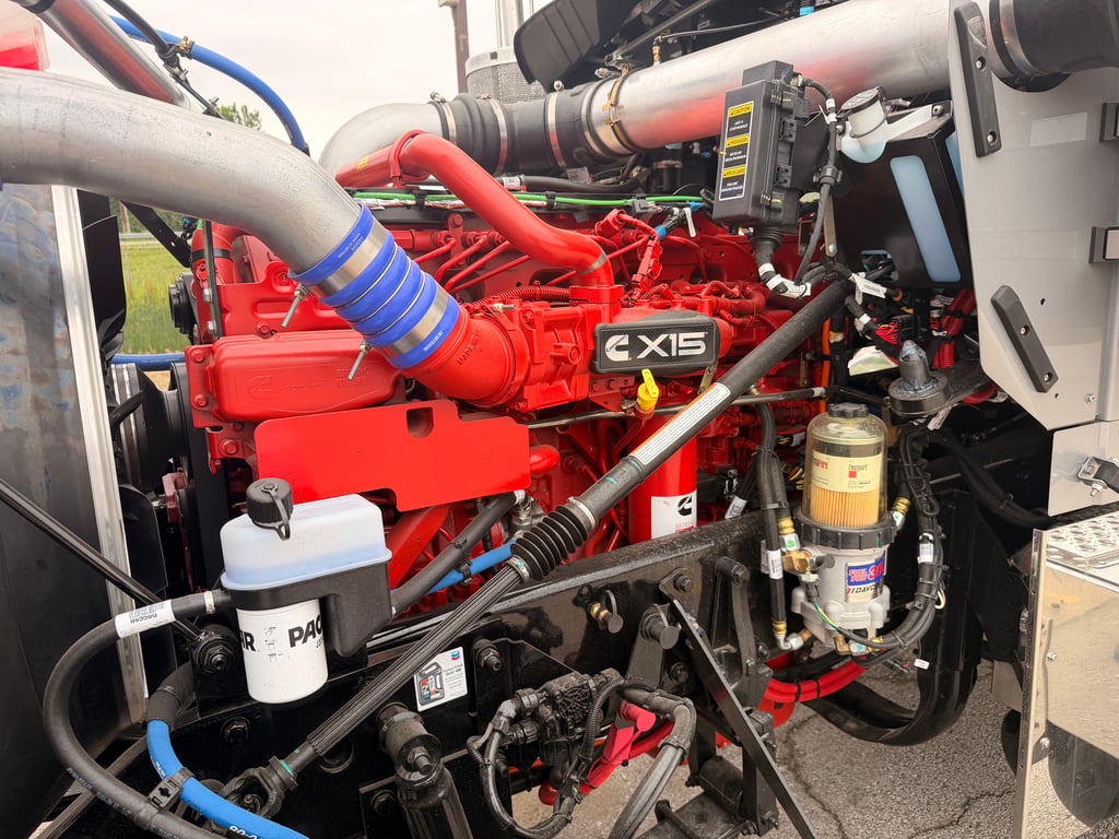 2027 Kenworth W900 in Kansas City, MO — photo 6