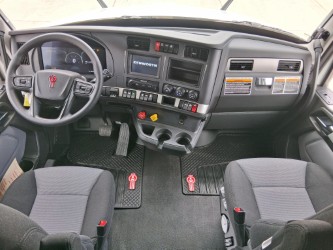 2027 Kenworth T680 in El Paso, TX — photo 3