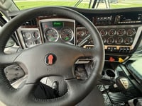 2027 Kenworth W900 in Columbia, MO — photo 8