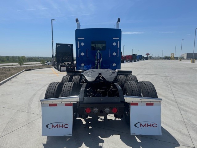 2027 Kenworth W900 in Ankeny, IA — photo 5