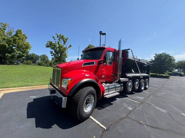 2027 Kenworth T880 in Greensboro, NC — photo 2