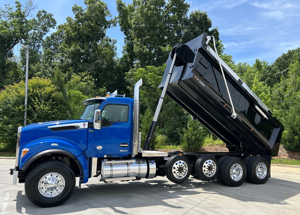 2027 Kenworth T880 in Fort Mill, SC — photo 4