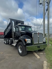 2027 Kenworth T880 in Concord, NC — photo 8