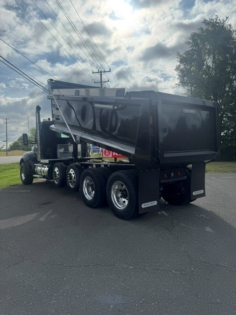 2027 Kenworth T880 in Concord, NC — photo 5