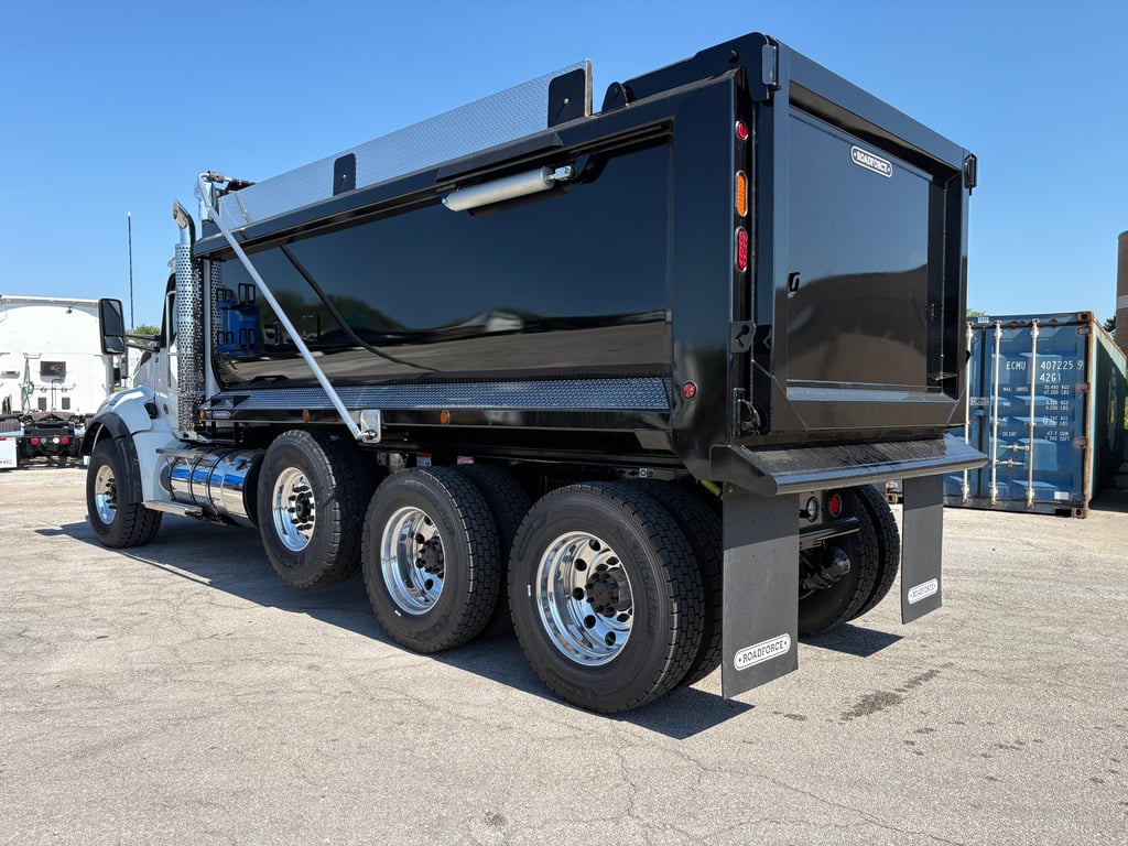 2027 Kenworth T880 in Kansas City, MO — photo 8