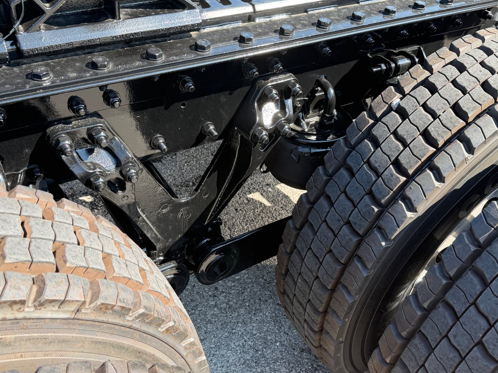 2027 Kenworth T880 in Springfield, MO — photo 4