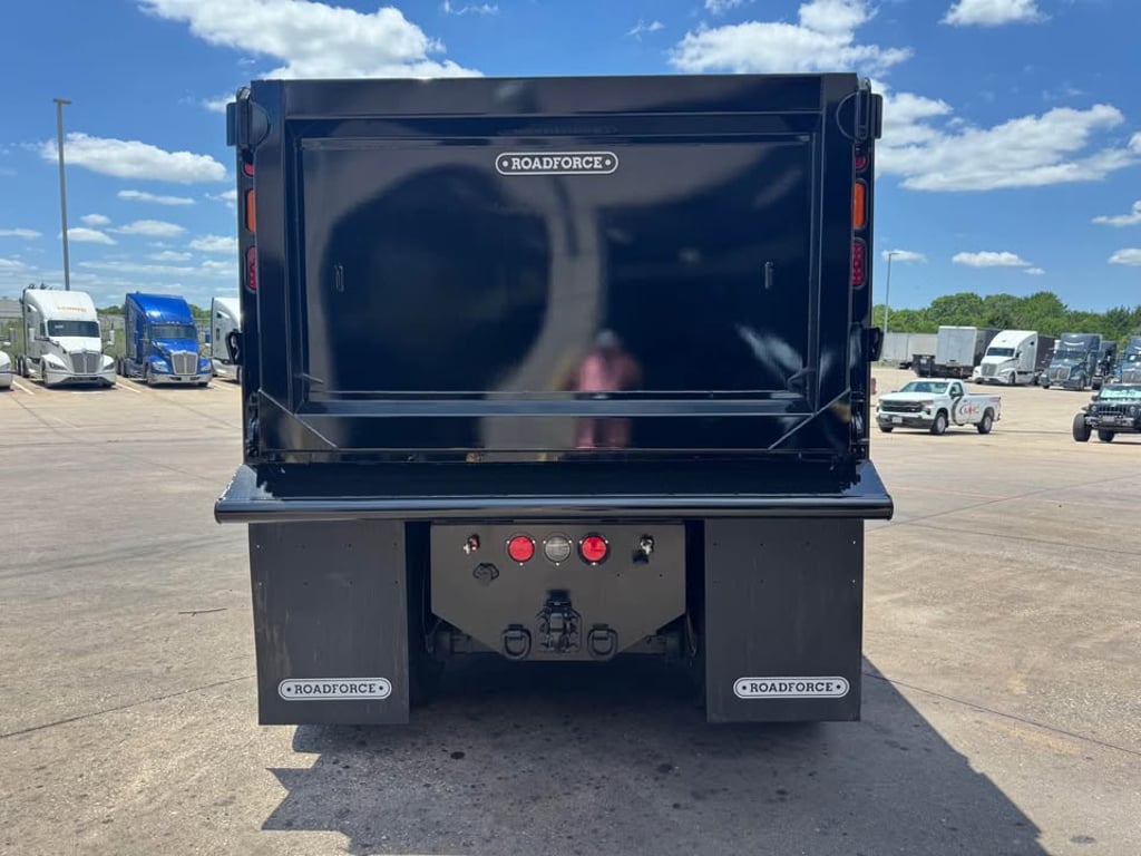 2027 Kenworth T880 in Dallas, TX — photo 8