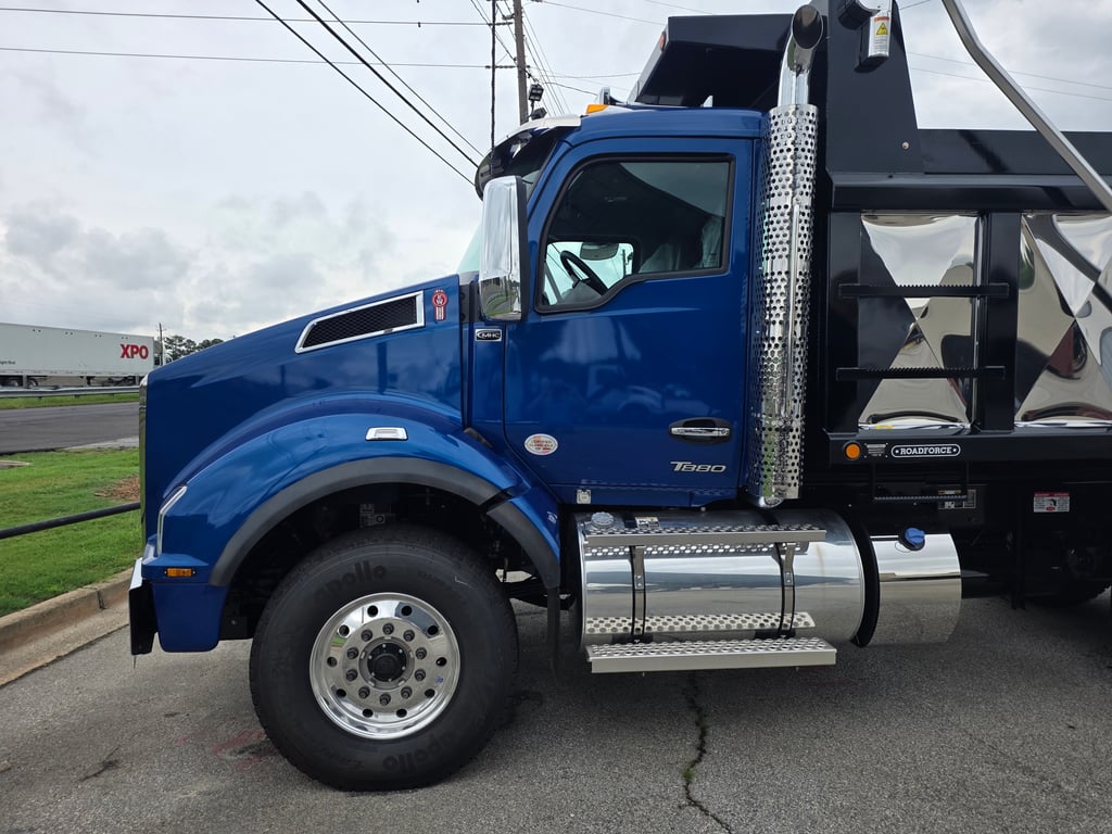 2027 Kenworth T880 in Conyers, GA — photo 2