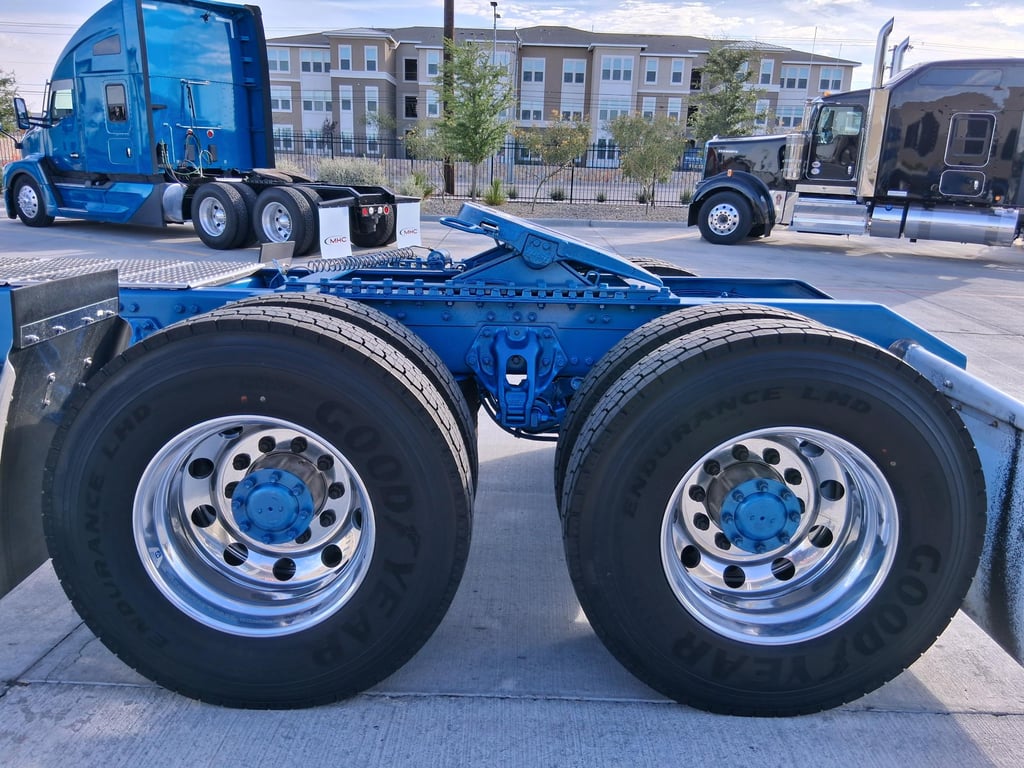2027 Kenworth W900 in El Paso, TX — photo 4