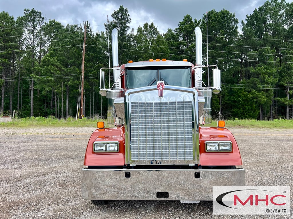2027 Kenworth W900 in Longview, TX — photo 5