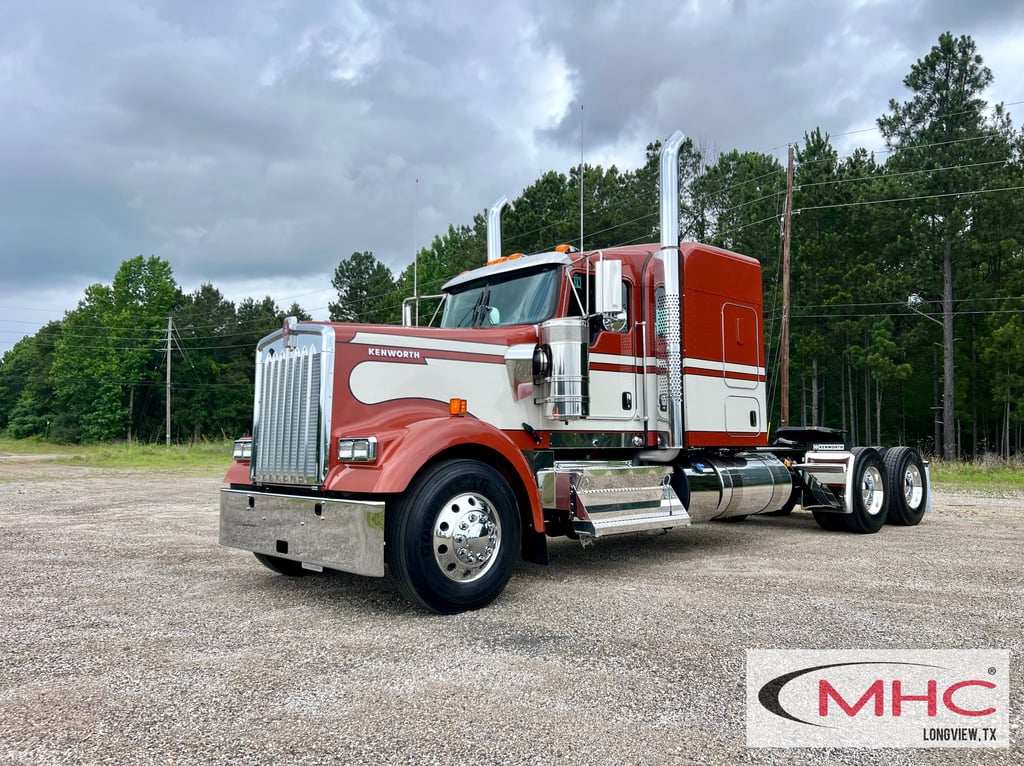 2027 Kenworth W900 in Longview, TX — photo 3