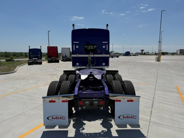 2027 Kenworth W900 in Ankeny, IA — photo 5