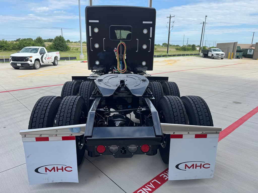 2027 Kenworth W900 in Sanger, TX — photo 5