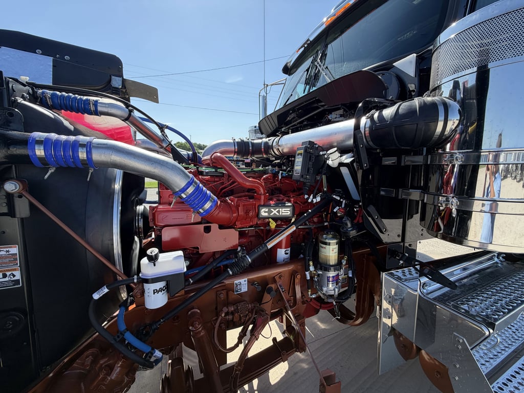 2027 Kenworth W900 in Tulsa, OK — photo 6