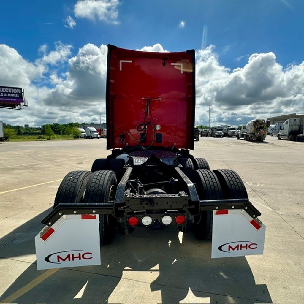 2022 Kenworth T680 in Springdale, AR — photo 4
