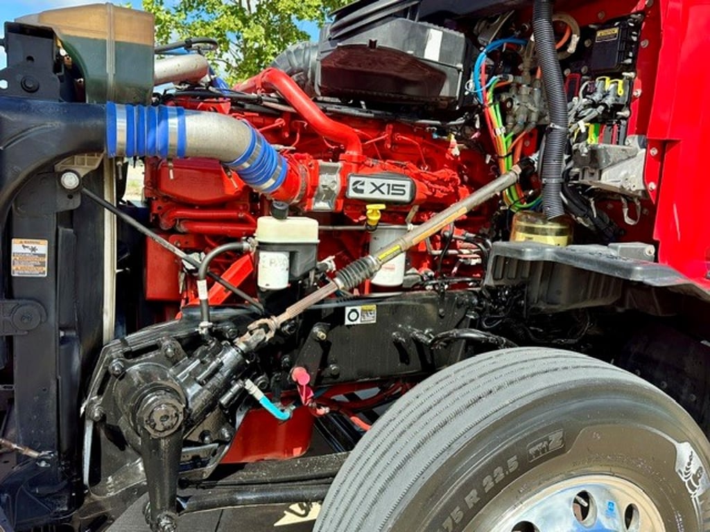 2022 Kenworth T680 in Springdale, AR — photo 5
