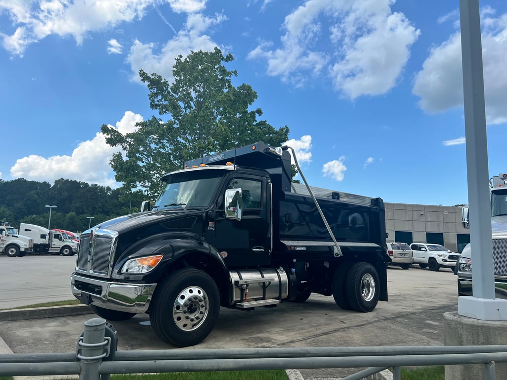 2027 Kenworth T380