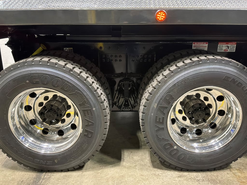 2027 Kenworth T880 in Durham, NC — photo 4