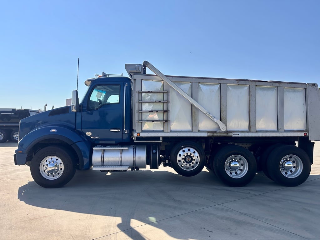 2021 Kenworth T880 in Fort Mill, SC — photo 2
