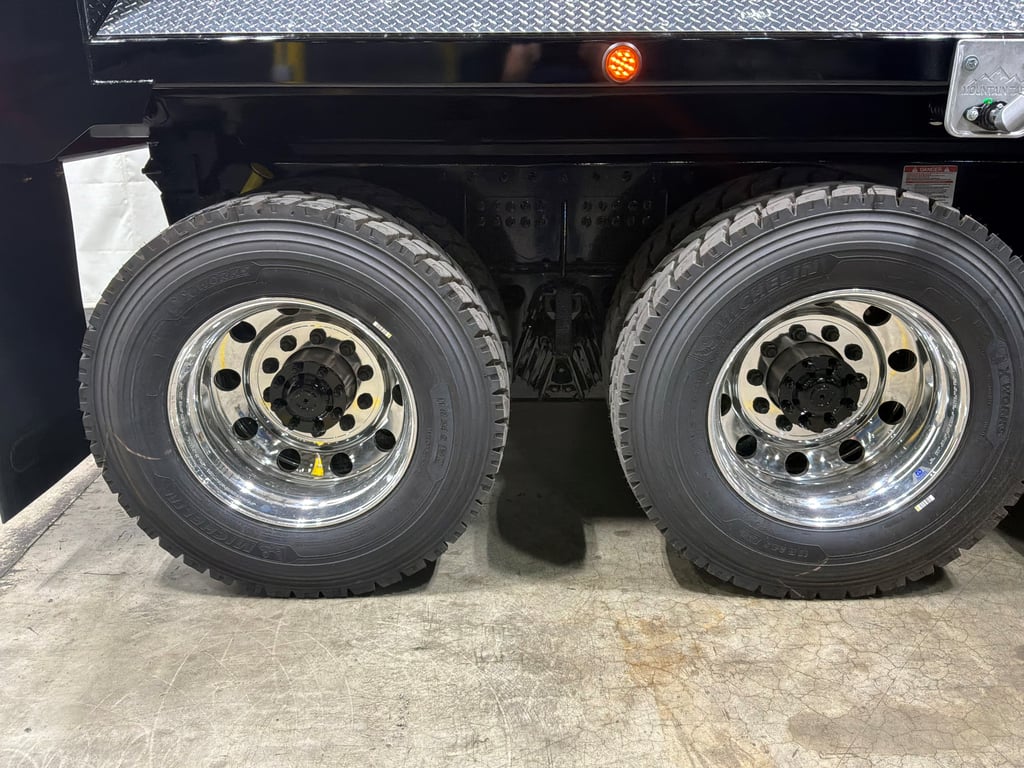 2027 Kenworth T880 in Jackson, TN — photo 4