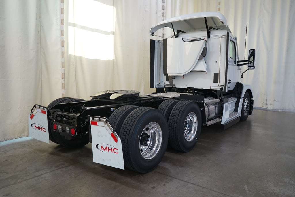 2027 Kenworth T680 in Nashville, TN — photo 4