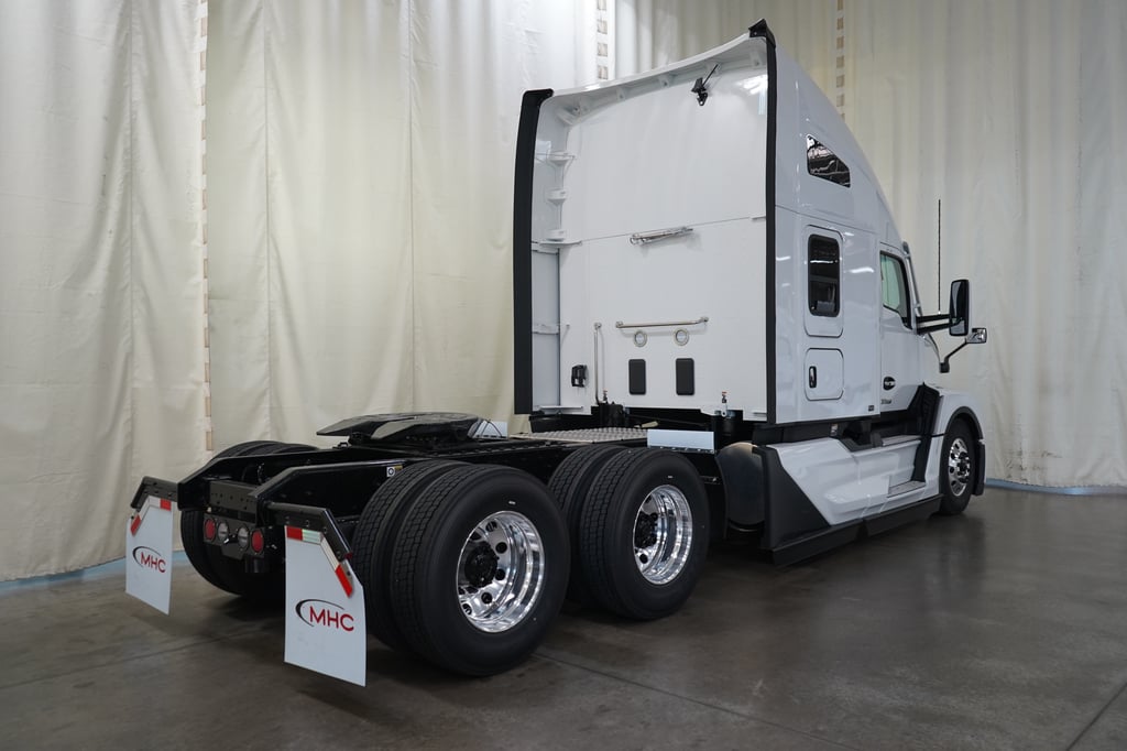 2027 Kenworth T680 in Nashville, TN — photo 4