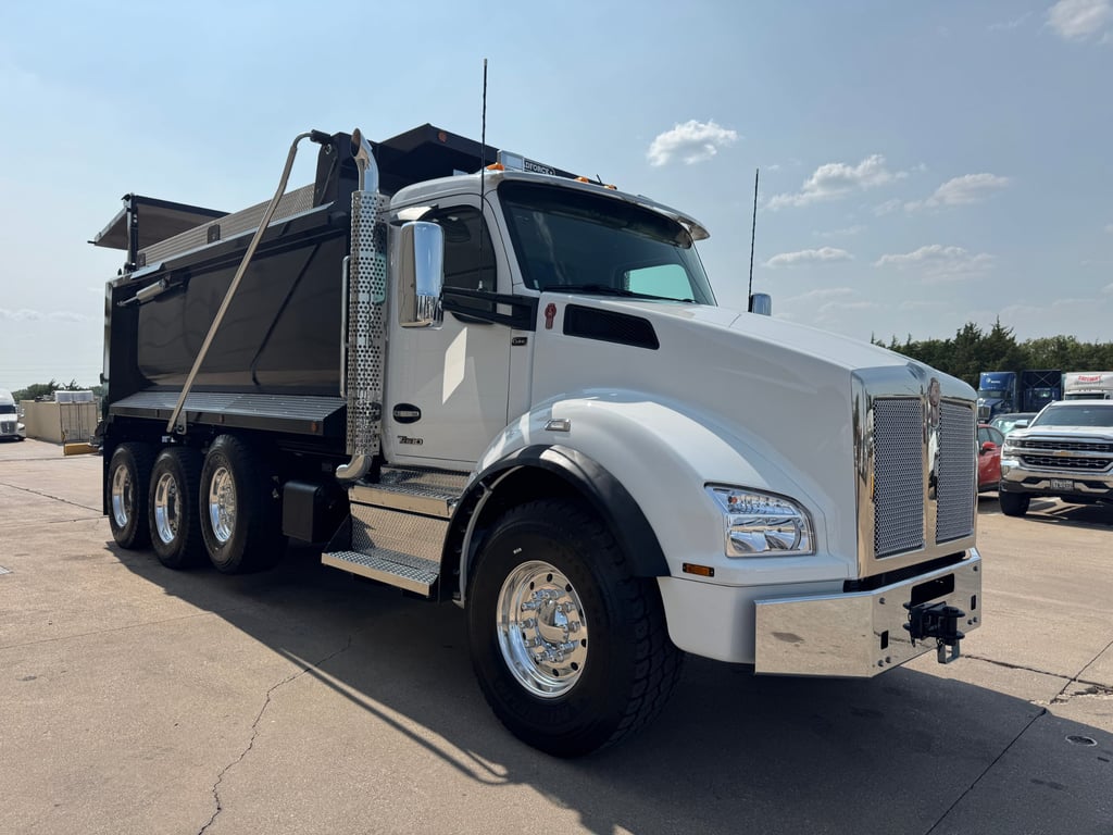 2027 Kenworth T880 in Dallas, TX — photo 2