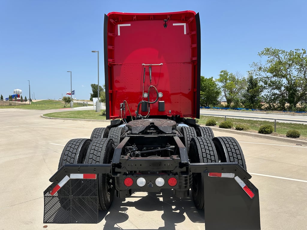 2022 Kenworth T680 in Alvarado, TX — photo 4