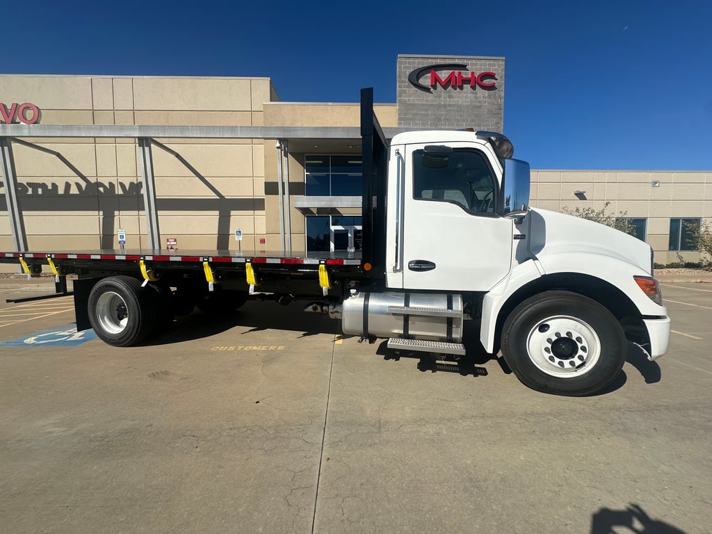 2027 Kenworth T280