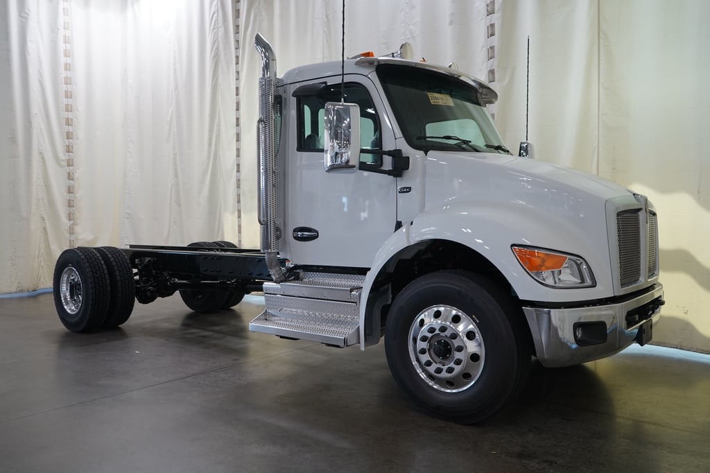 2027 Kenworth T380
