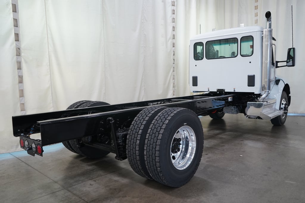 2027 Kenworth T380 in Tulsa, OK — photo 4