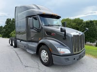 2022 Peterbilt 579 in Olathe, KS — photo 7