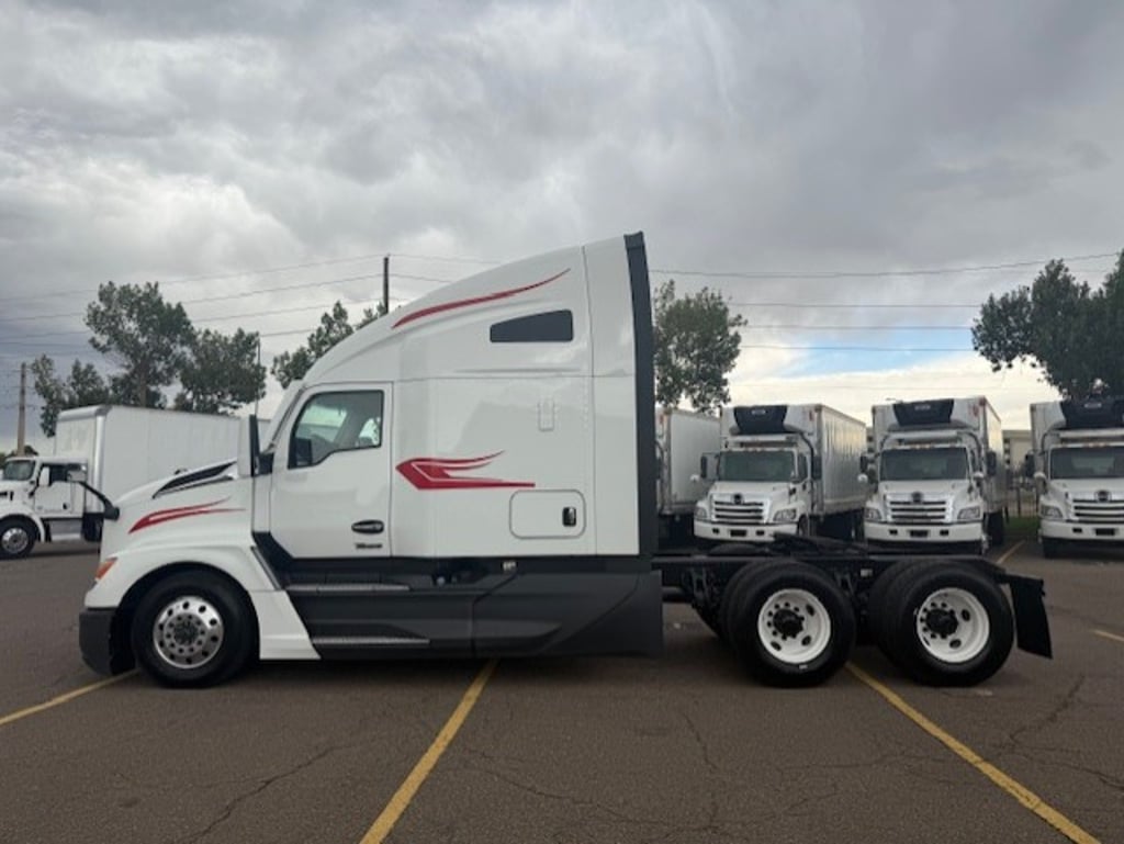 2023 Kenworth T680 in Denver, CO — photo 8