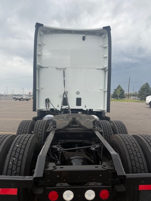 2023 Kenworth T680 in Denver, CO — photo 4