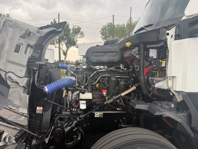 2023 Kenworth T680 in Denver, CO — photo 6