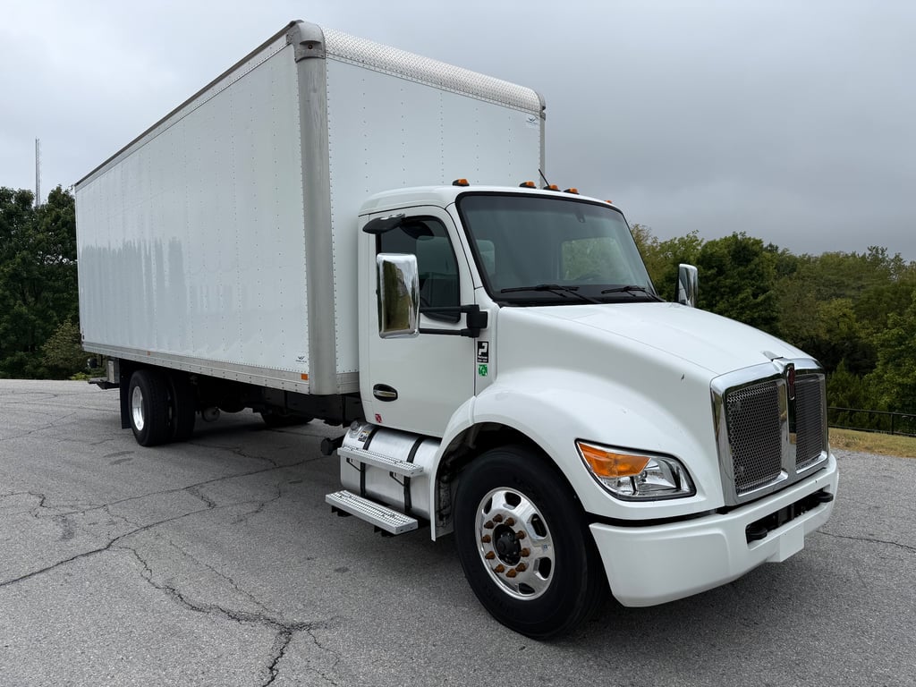 2024 Kenworth T380