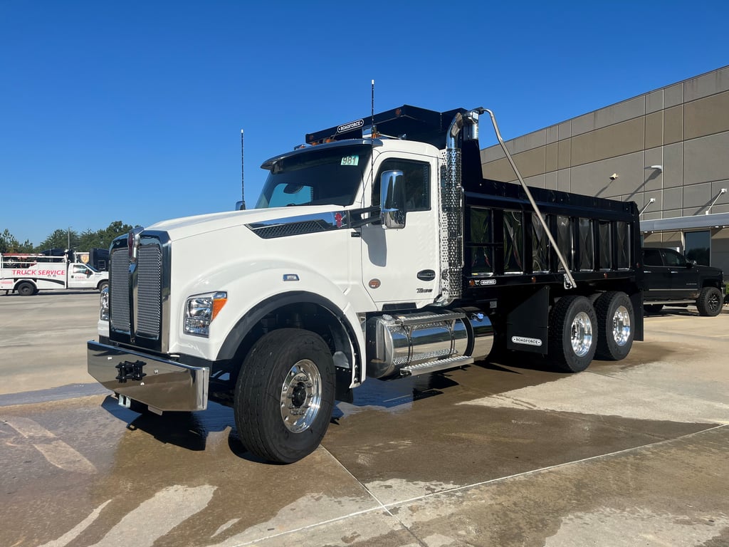 2027 Kenworth T880 in Gainesville, GA — photo 2
