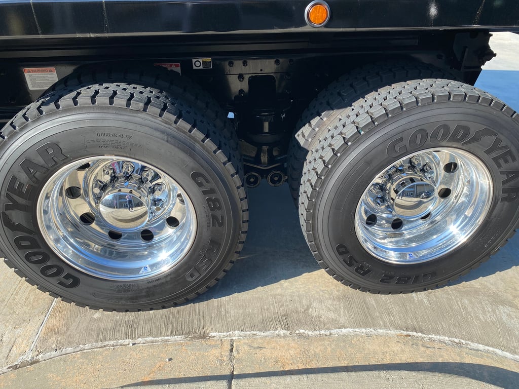 2027 Kenworth T880 in McDonough, GA — photo 4