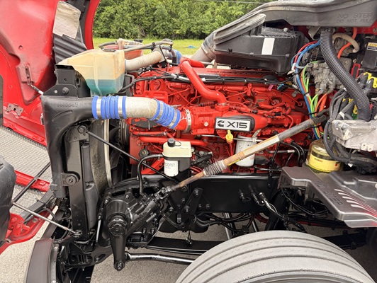 2022 Kenworth T680 in Olathe, KS — photo 6
