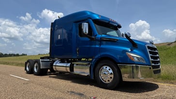 2023 International LT in Tulsa, OK — photo 3
