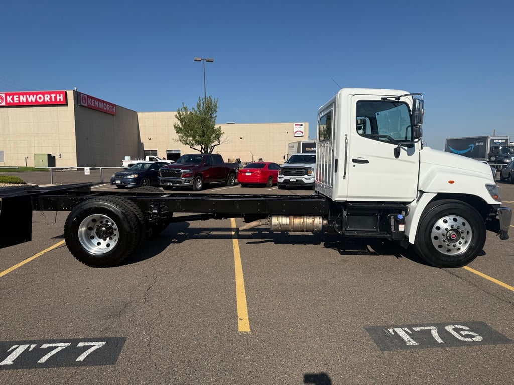2022 Hino L6 in Denver, CO — photo 4