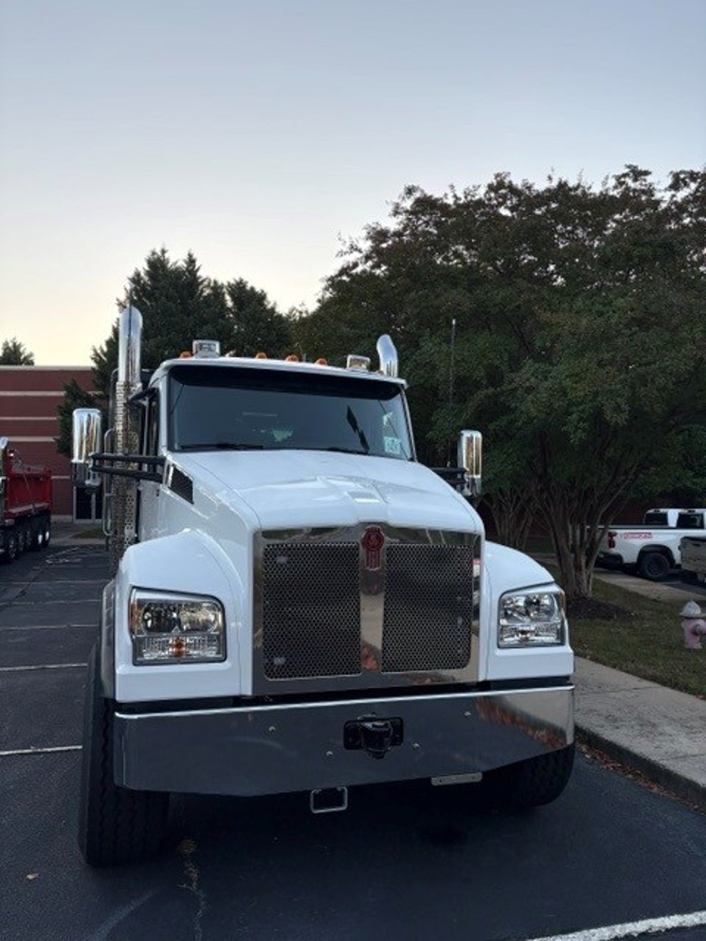 2027 Kenworth T880 in Greensboro, NC — photo 8