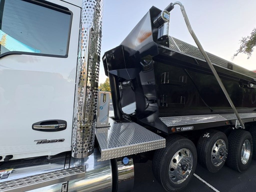 2027 Kenworth T880 in Greensboro, NC — photo 7