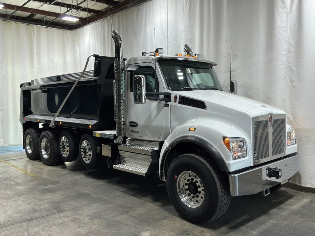 2027 Kenworth T880 in Memphis, TN